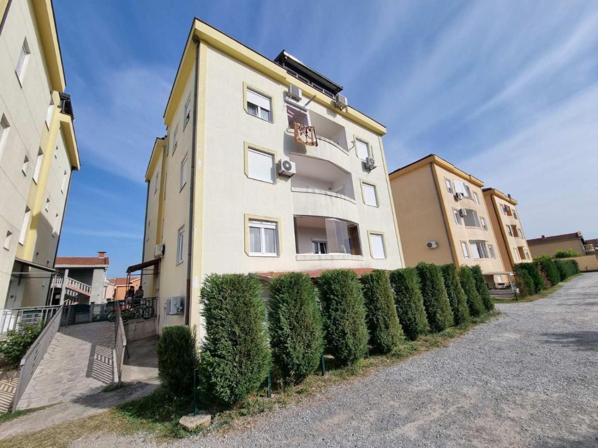 Apartman Stex Podgorica Bagian luar foto