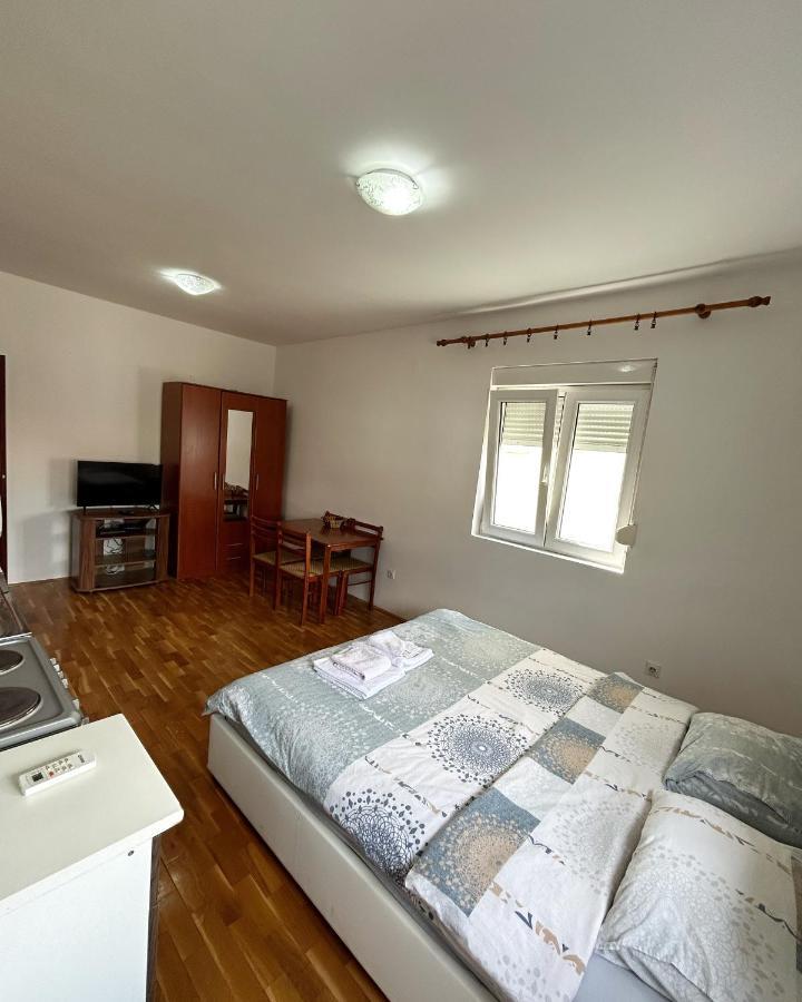 Apartman Stex Podgorica Bagian luar foto