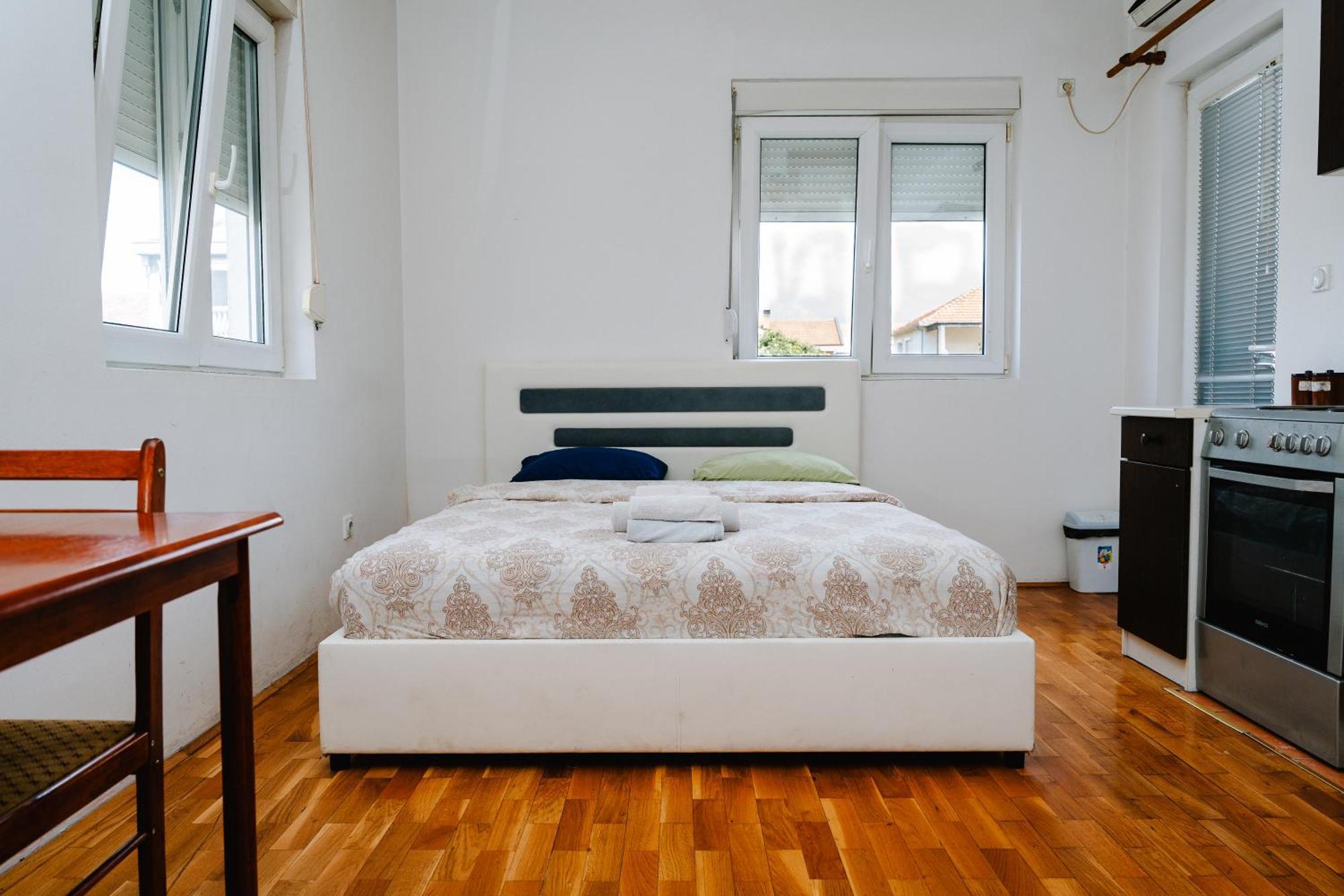 Apartman Stex Podgorica Bagian luar foto